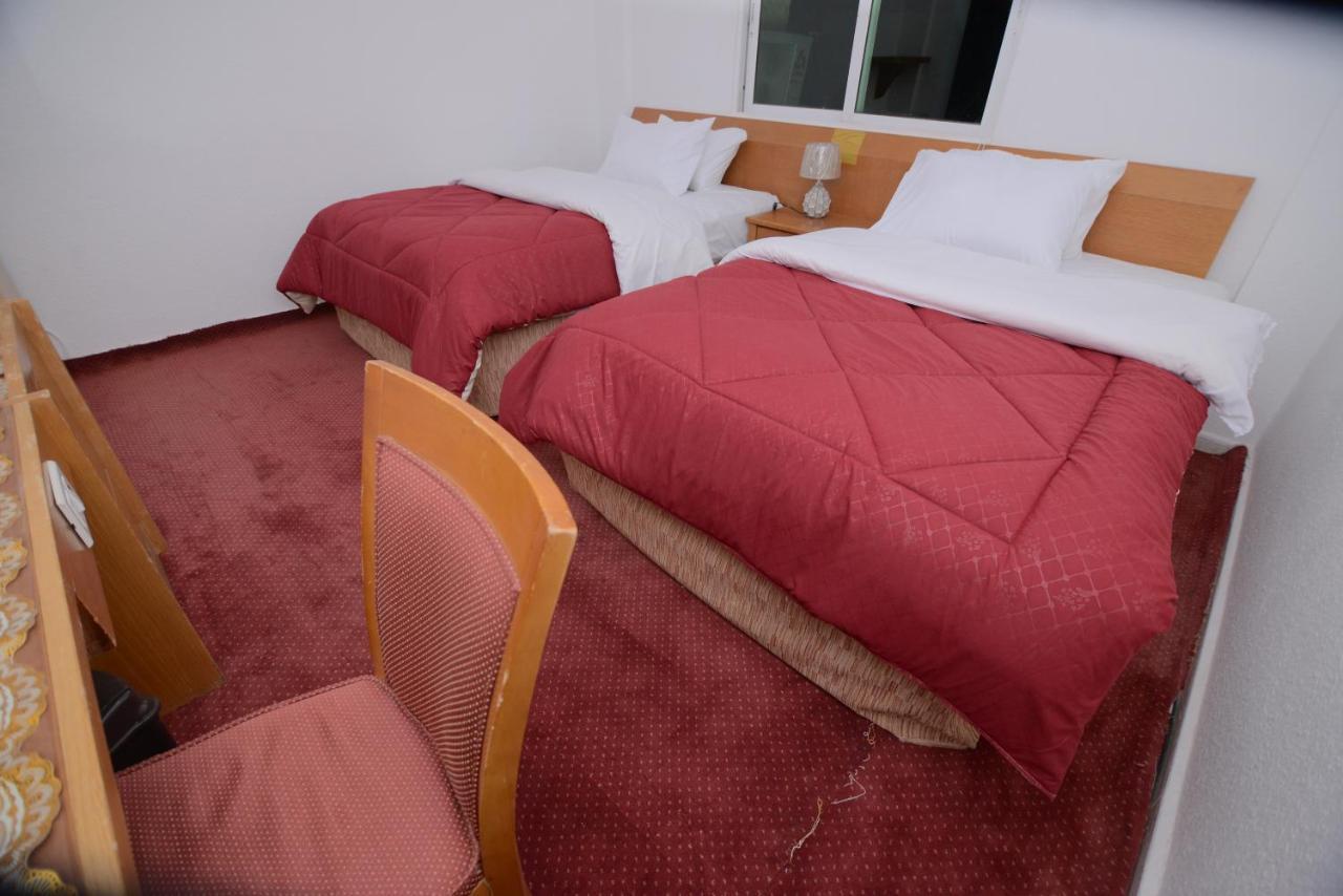 Petra Lion Hotel ワディ・ムーサ エクステリア 写真